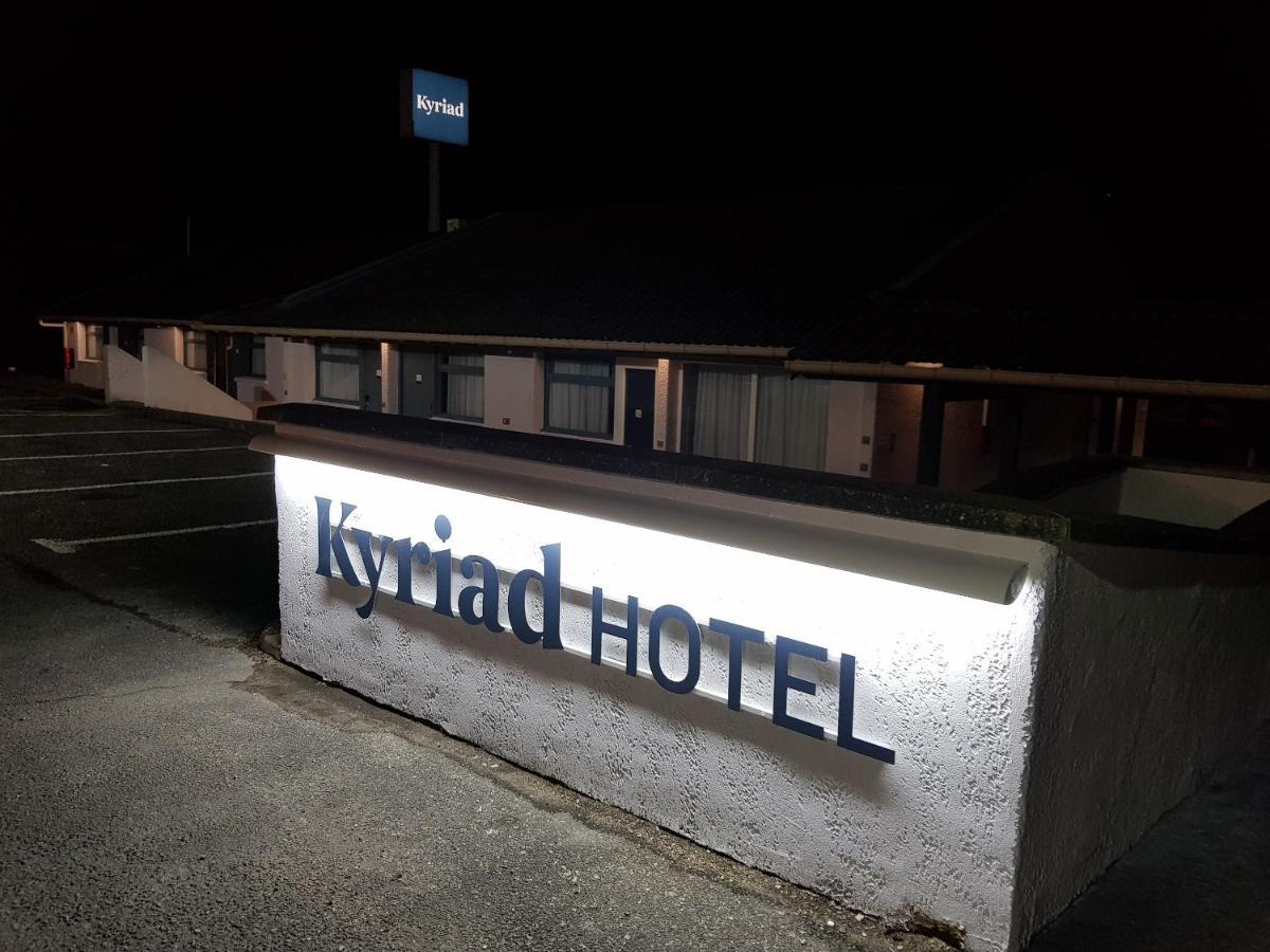Kyriad Lyon Est - Saint Quentin Fallavier Exterior foto